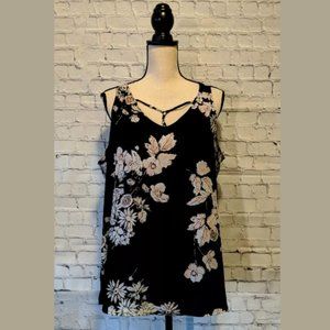 💋MAURICES Floral Tunic Top Size LARGE